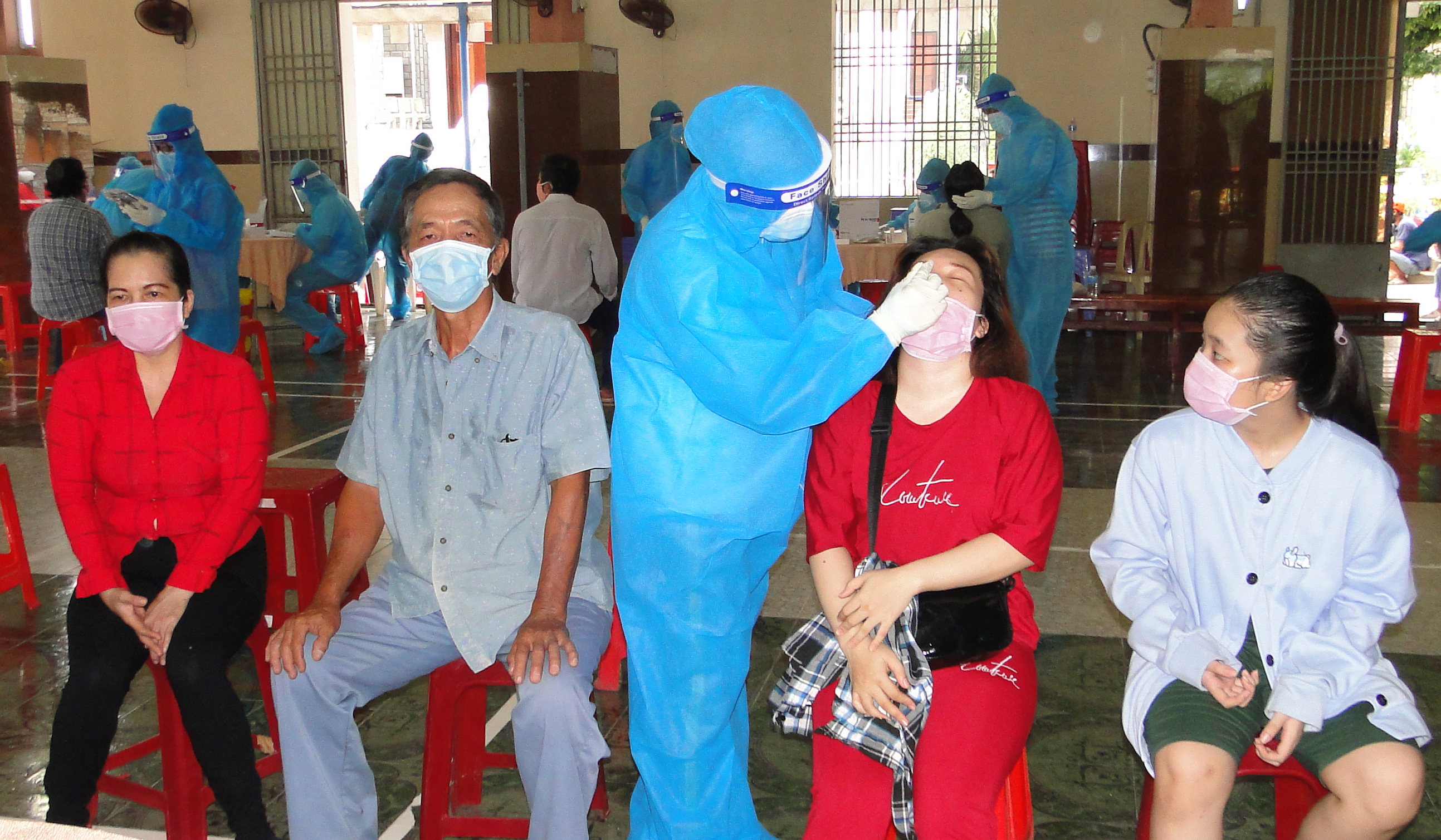 Thành phố Mỹ Tho bắt đầu giai đoạn 3 chiến dịch lấy mẫu test nhanh kháng nguyên SARS-CoV-2 tầm soát diện rộng