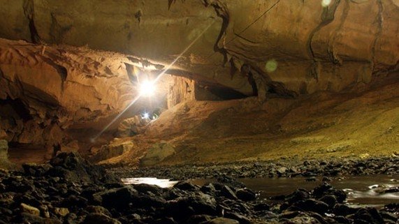ABO/NDO – Scientists have discovered pre-historic drawings dated 3,000 years ago in an ancient cave in the north central province of Nghe An.
