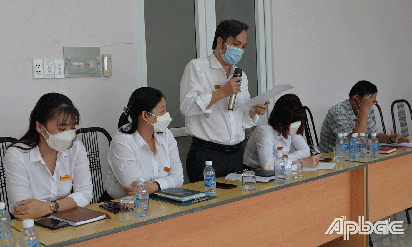 Các tham luận và ý kiến chia sẻ tại buổi tọa đàm.