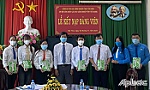 Kết nạp 7 đảng viên mới là công nhân