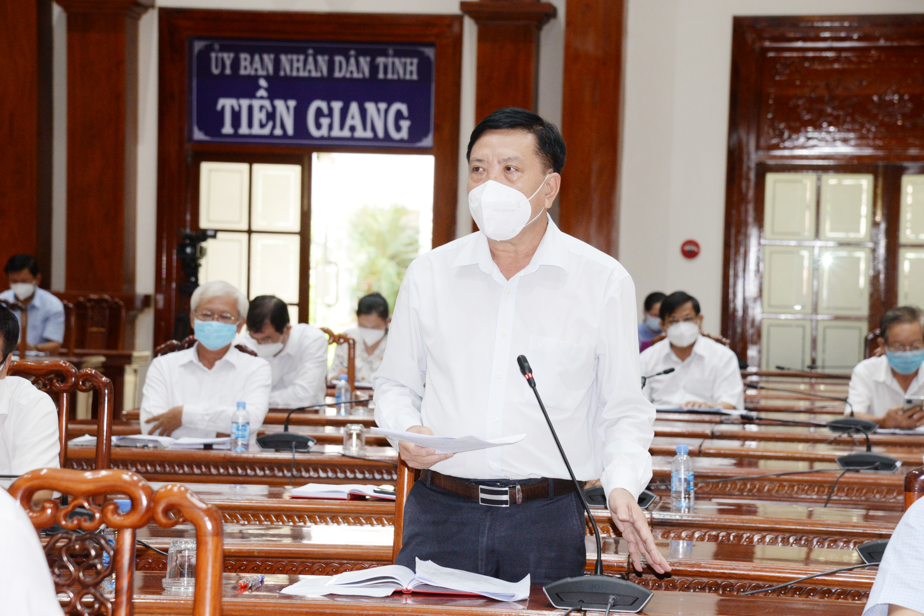 Quang cảnh cuộc họp