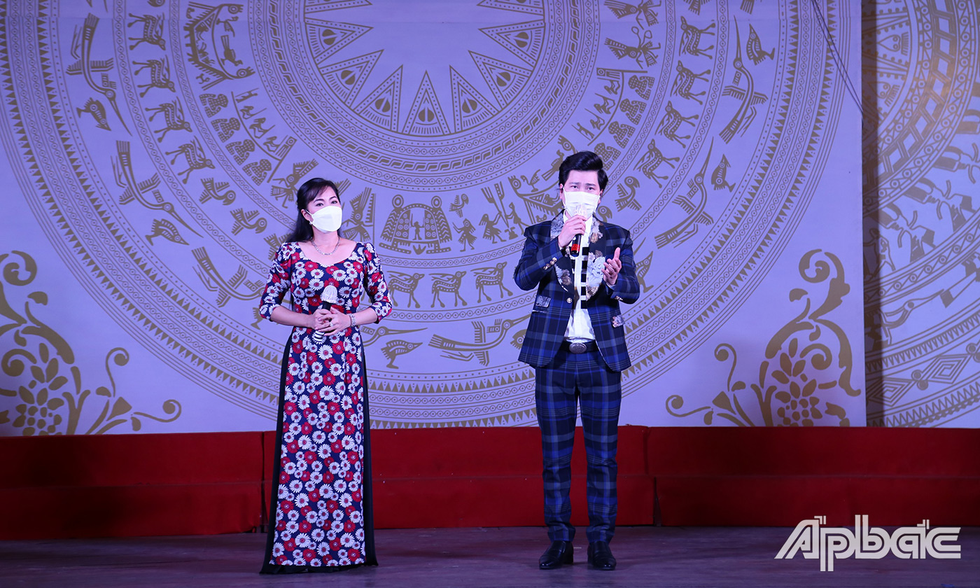 Song ca cổ Thư gửi thăm mẹ