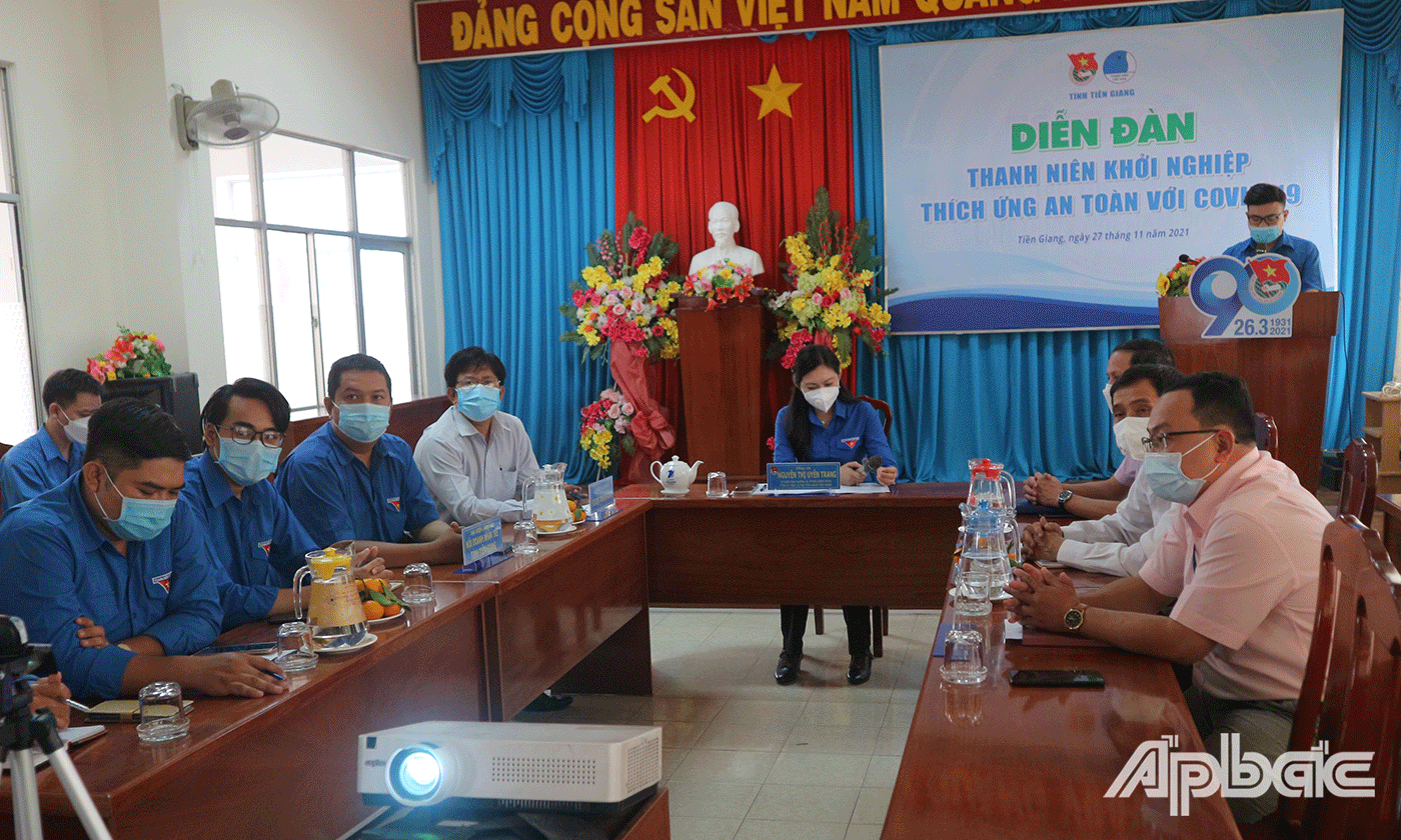 Quang cảnh Diễn đàn