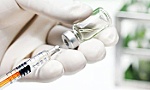Nguy cơ tử vong do COVID-19 tăng 14 lần nếu không tiêm vaccine