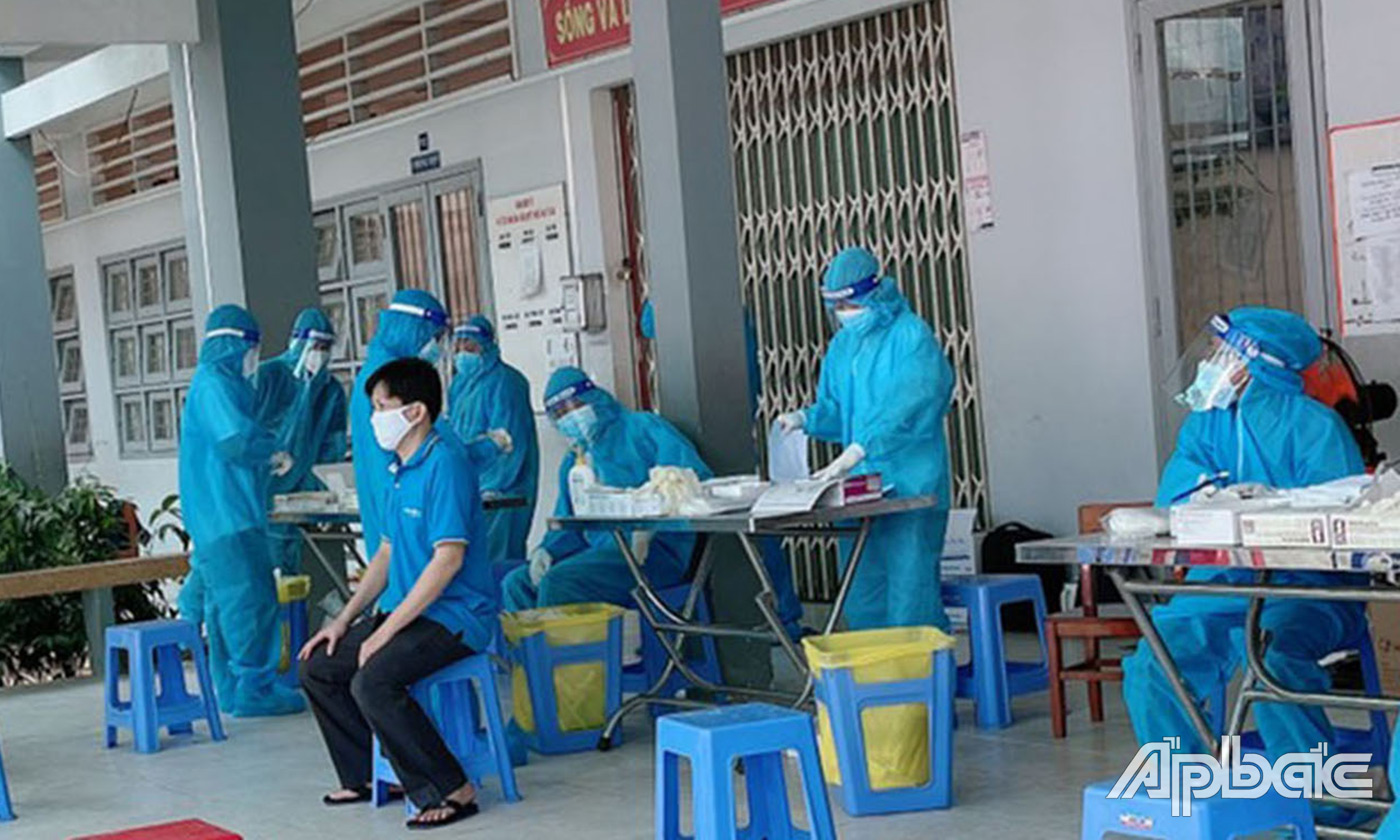 để chi trả cho lực lượng tuyến đầu chống dịch 