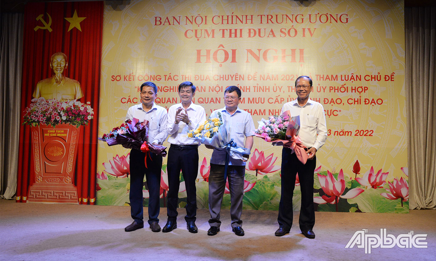 Bàn giao Cụm trưởng, Cumj phó năm 2022