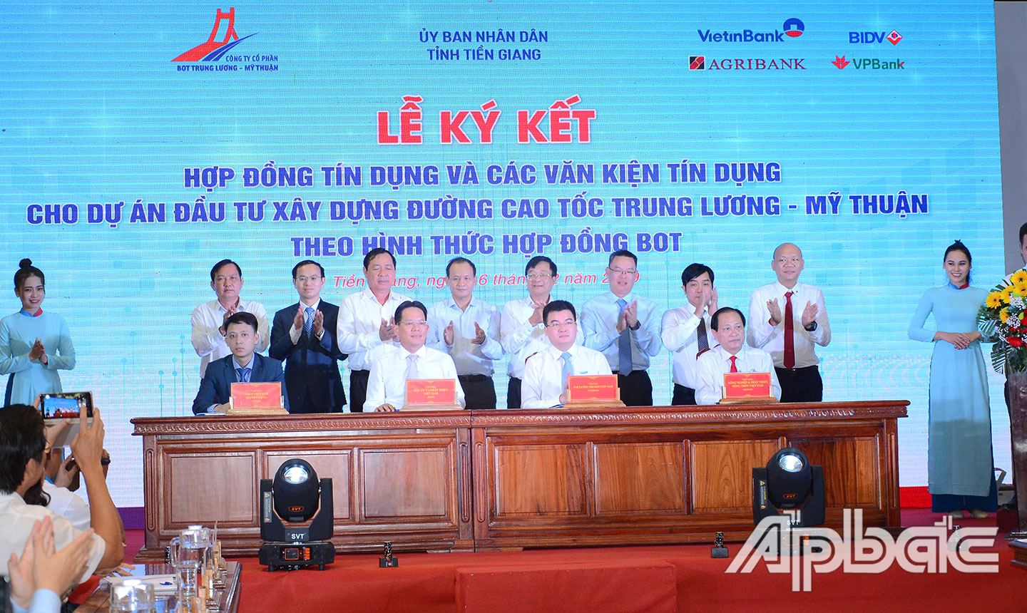 Tháng 12-2019, ký kết hợp đồng tín dụng Dự án.