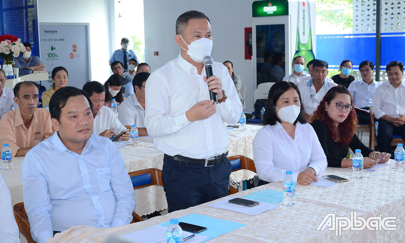 DN phát biểu ý kiến.