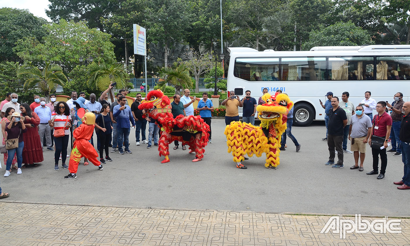 Hoạt động đón tiếp đoàn khách đến từ Ấn Độ.