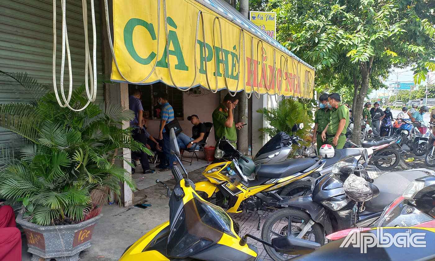 Quán cà phê nơi đối tượng bị bắt.
