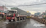 2 xe tải va chạm làm kẹt xe kéo dài