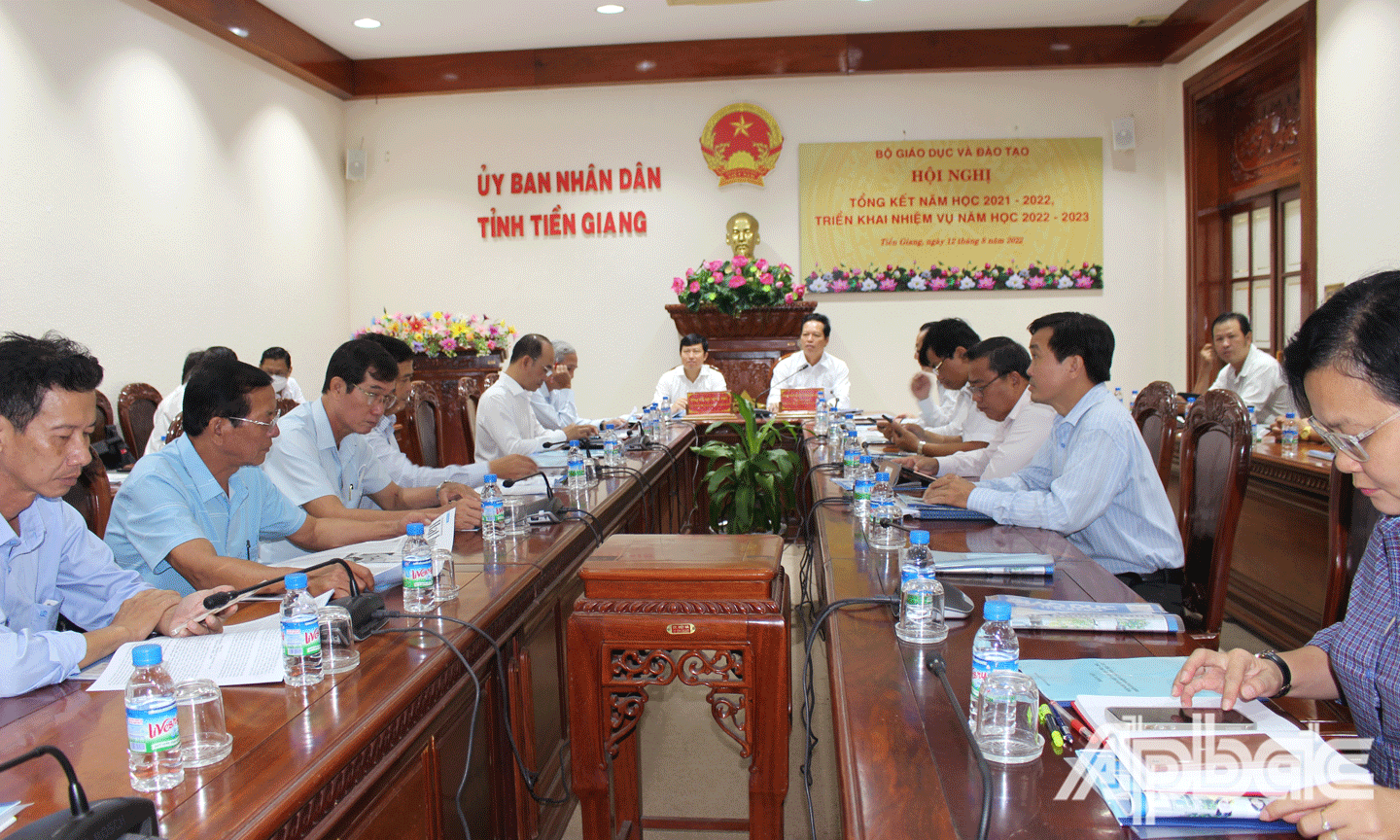 Quang cảnh tại điểm cầu Tiền Giang. 