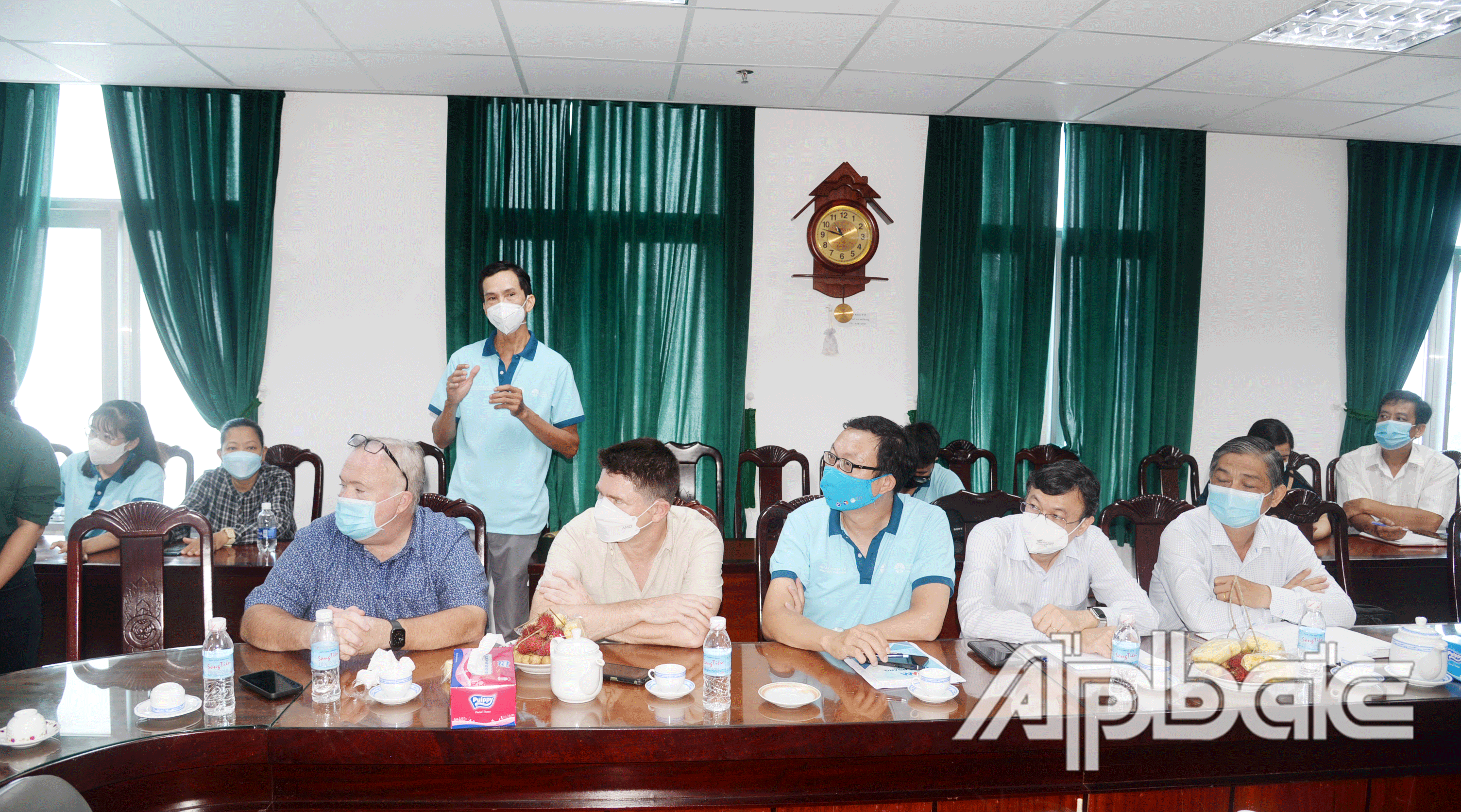 BSCK2 Lê Đăng Ngạn, nguyên Phó Giám đốc CDC Tiền Giang, Quản lý dự án tại TP. Mỹ Tho giới thiệu những thuận lợi và khó khăn trong quá trình triển khai dự án thả muỗi tại TP. Mỹ Tho