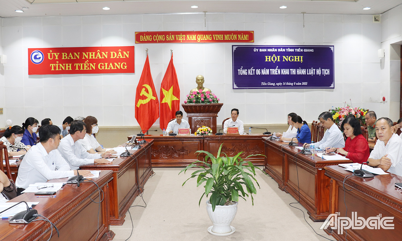 Quang cảnh hội nghị.