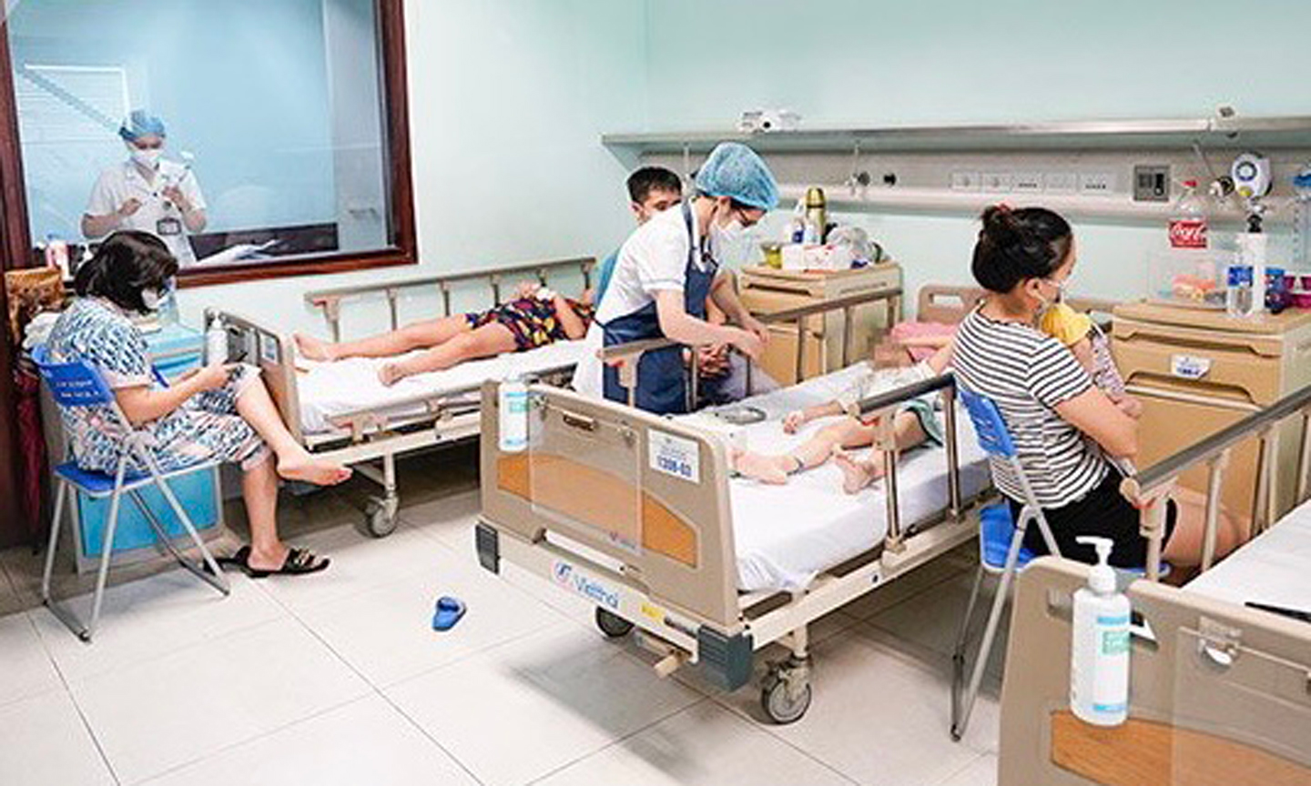Tổng số ca nhiễm virus Adeno ghi nhận trong toàn Bệnh viện từ đầu năm 2022 là 1.406 ca bệnh, số ca bệnh nội trú 811, có 7 ca tử vong. Ảnh: BVCC