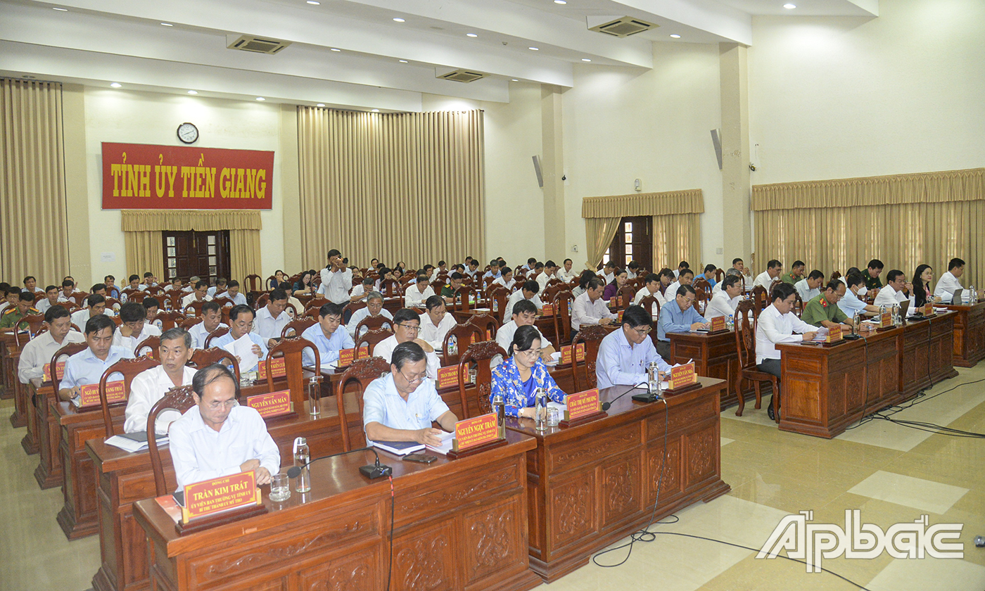 Quang cảnh hội nghị.