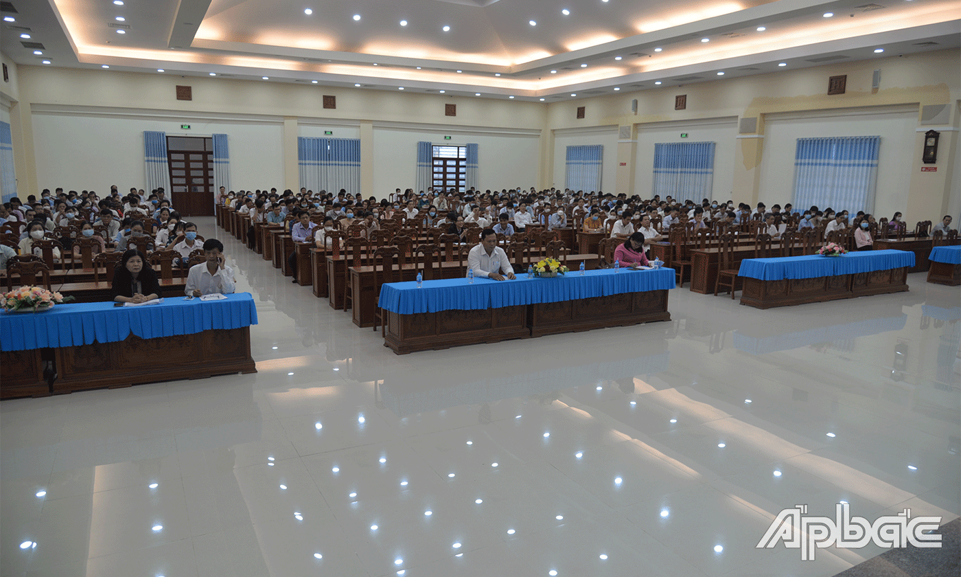 Toàn cảnh lớp bồi dưỡng.