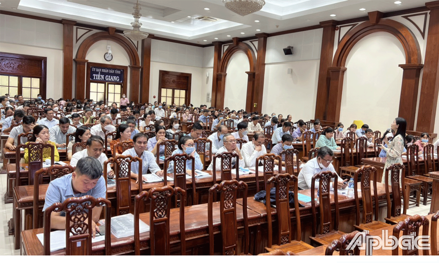 Quang cảnh buổi tập huấn.