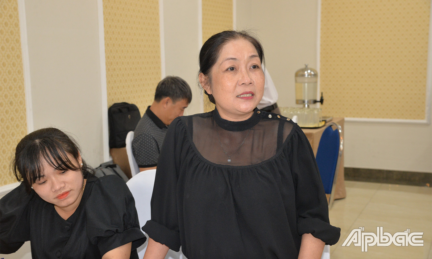 Học viên đến từ tỉnh Bến Tre trao đổi kinh nghiệm tổ chức chương trình liên hoan văn nghệ quần chúng 