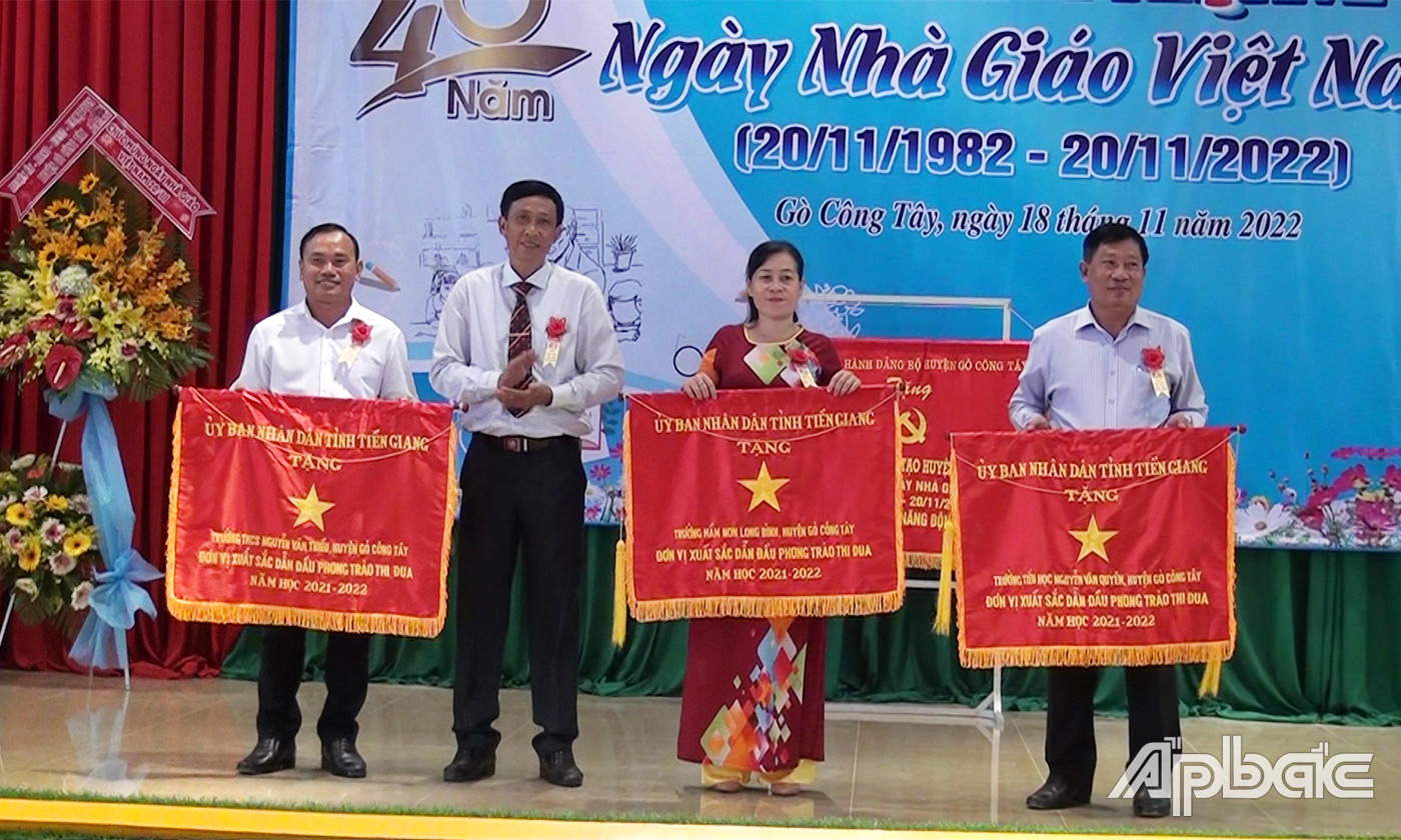 Đồng chí Đinh Tấn Hoàng 