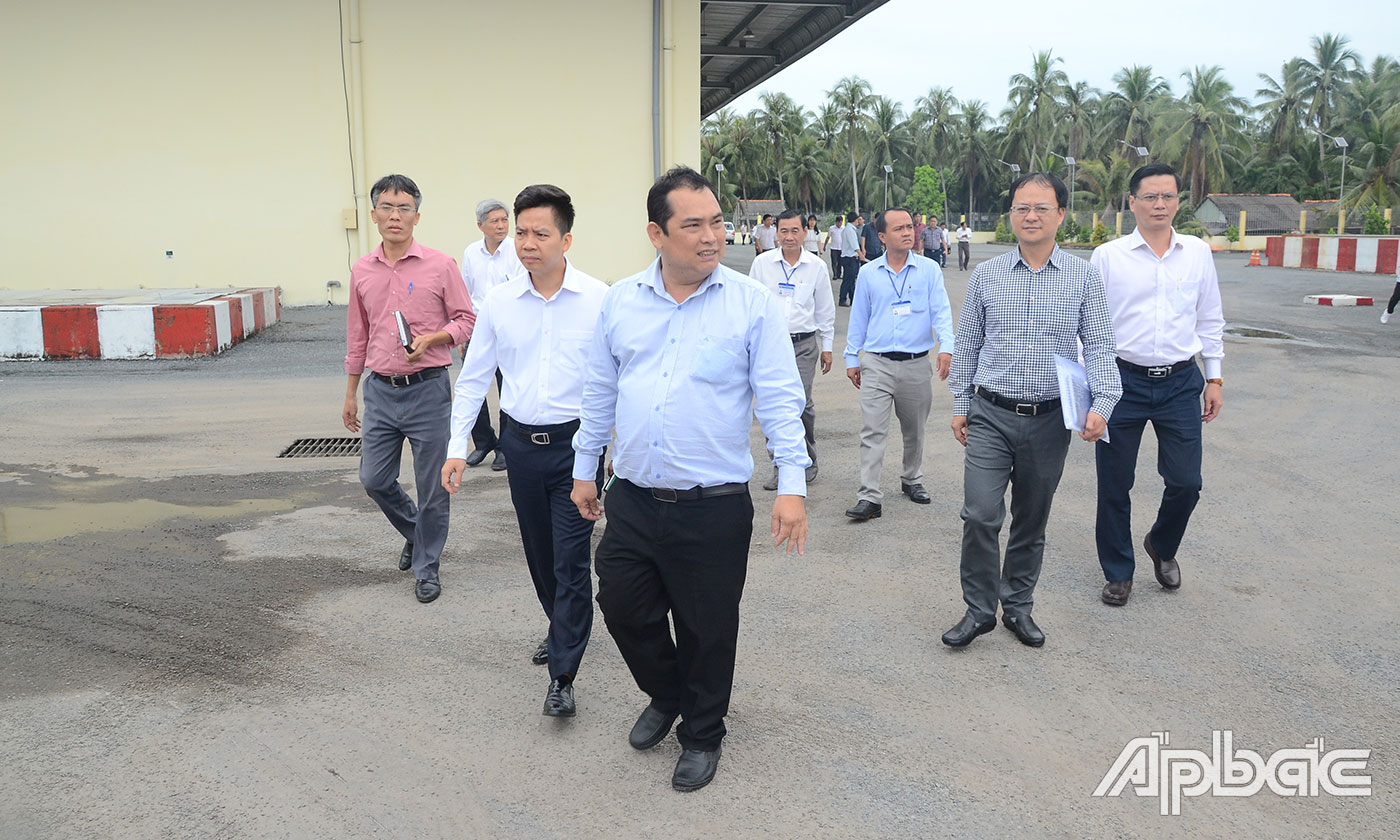 Đoàn công tác khảo sát thực tế tại Công ty cổ phần công nghiệp thực phẩm Thabico Tiền Giang.