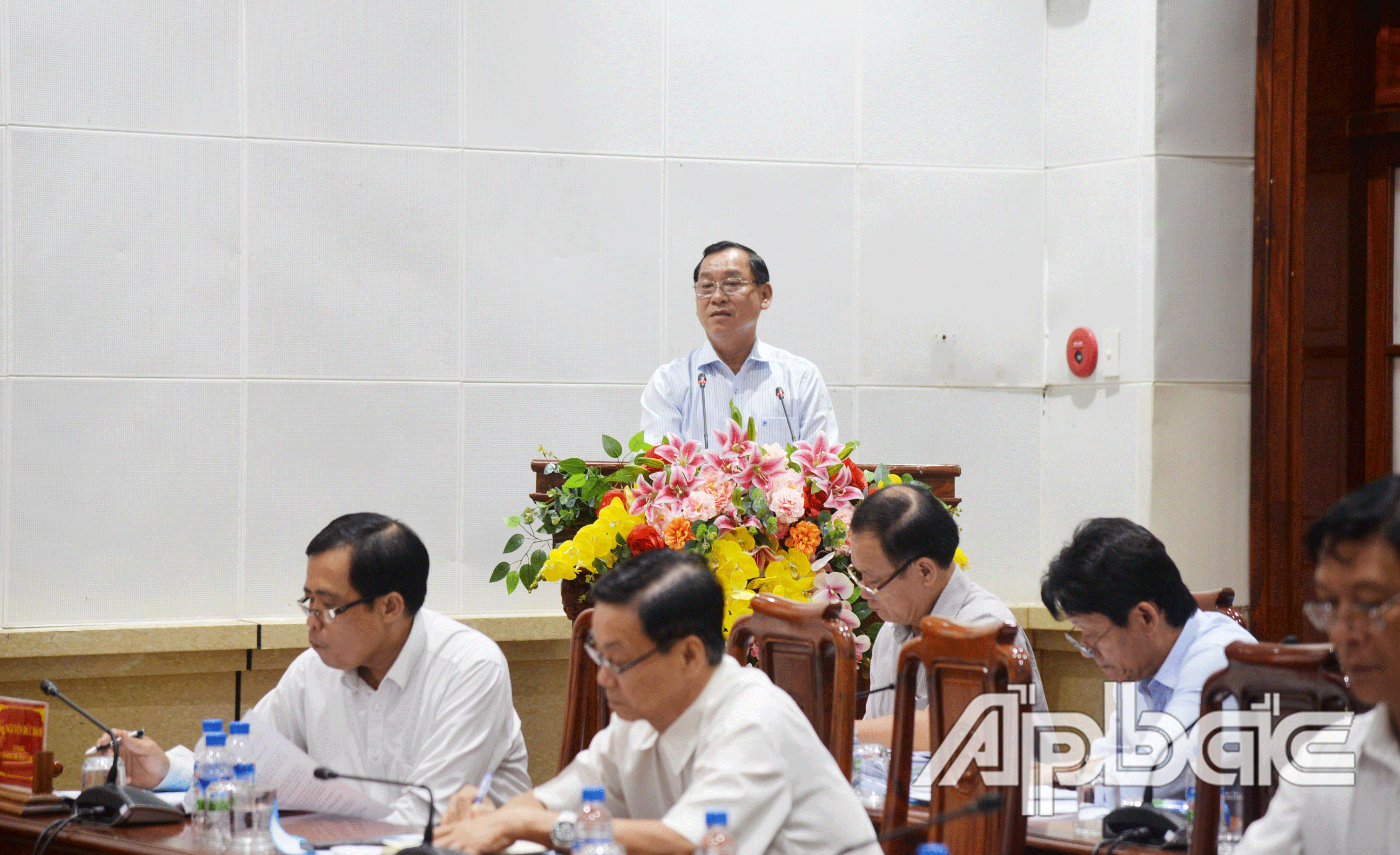 Đồng chí Nguyễn Văn Vĩnh chỉ đạo những nội dung công việc chuẩn bị đại lễ cần thực hiện trong thời gian tới