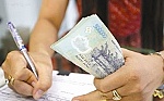 Yêu cầu thanh toán đầy đủ tiền lương, tiền thưởng cuối năm cho người lao động