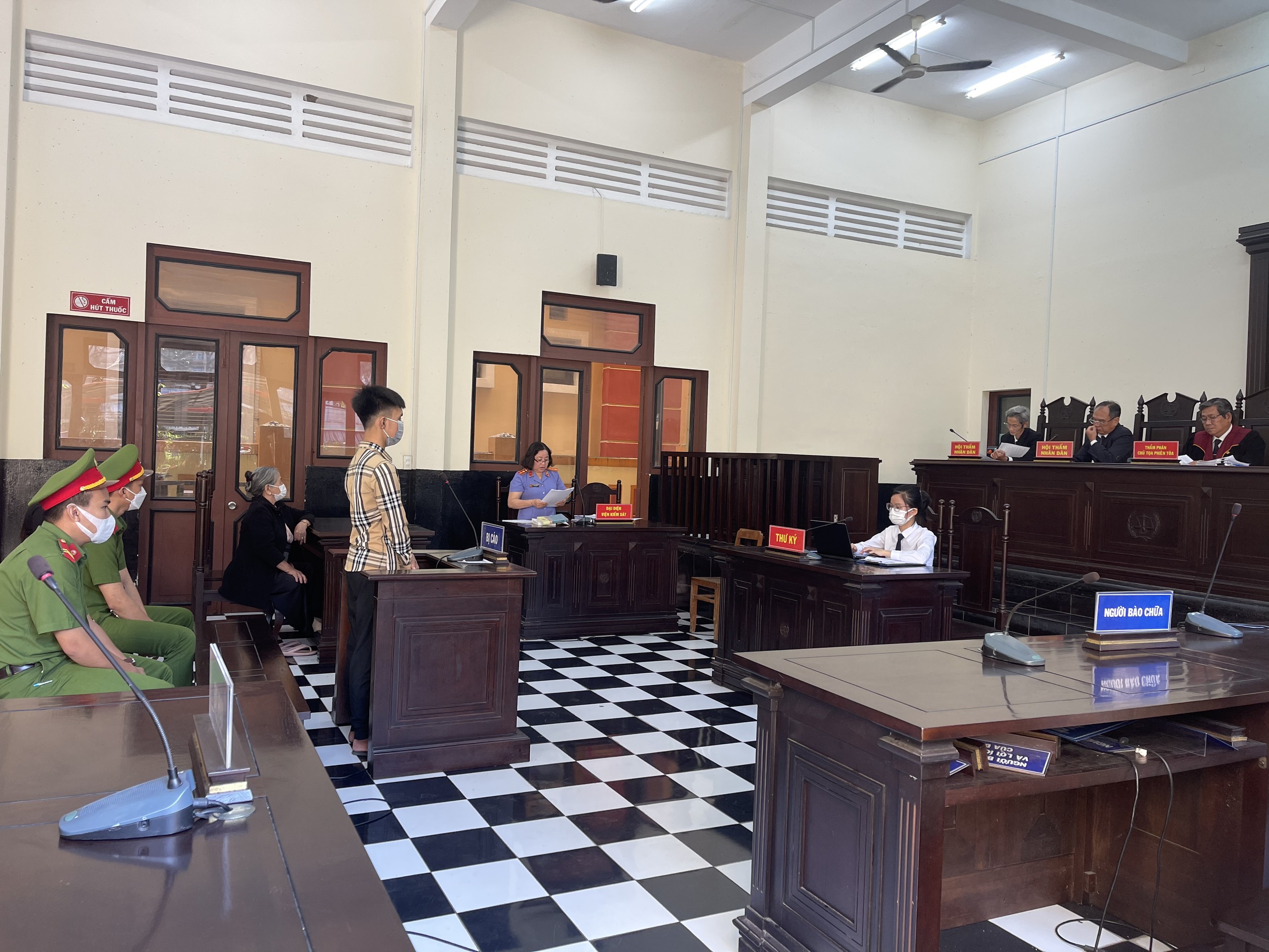 Bị cáo tại HĐXX.