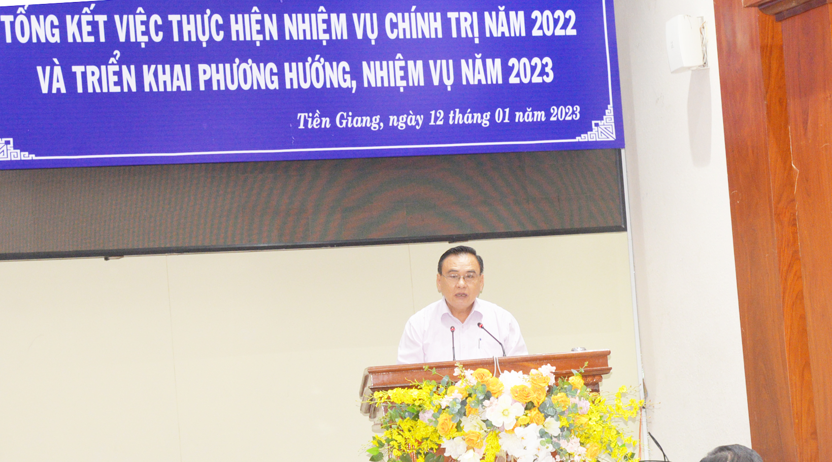 Đồng chí Võ Văn Bình gợi ý 14 nội dung chính đại biểu tập trung thảo luận tại Hội nghị BCH Đảng bộ tỉnh lần thứ 11