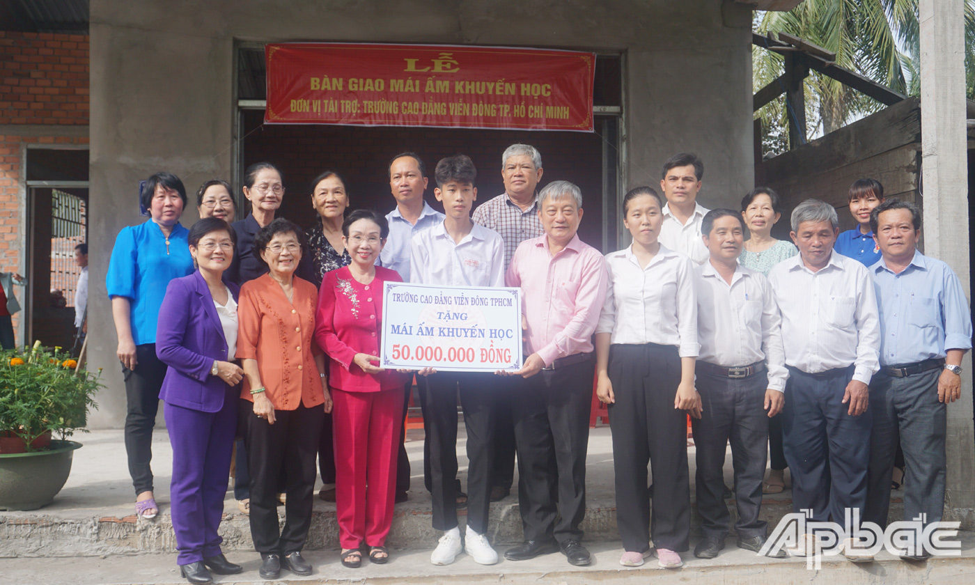 “Mái ấm khuyến học” của gia đình em Phạm Quốc Khánh  