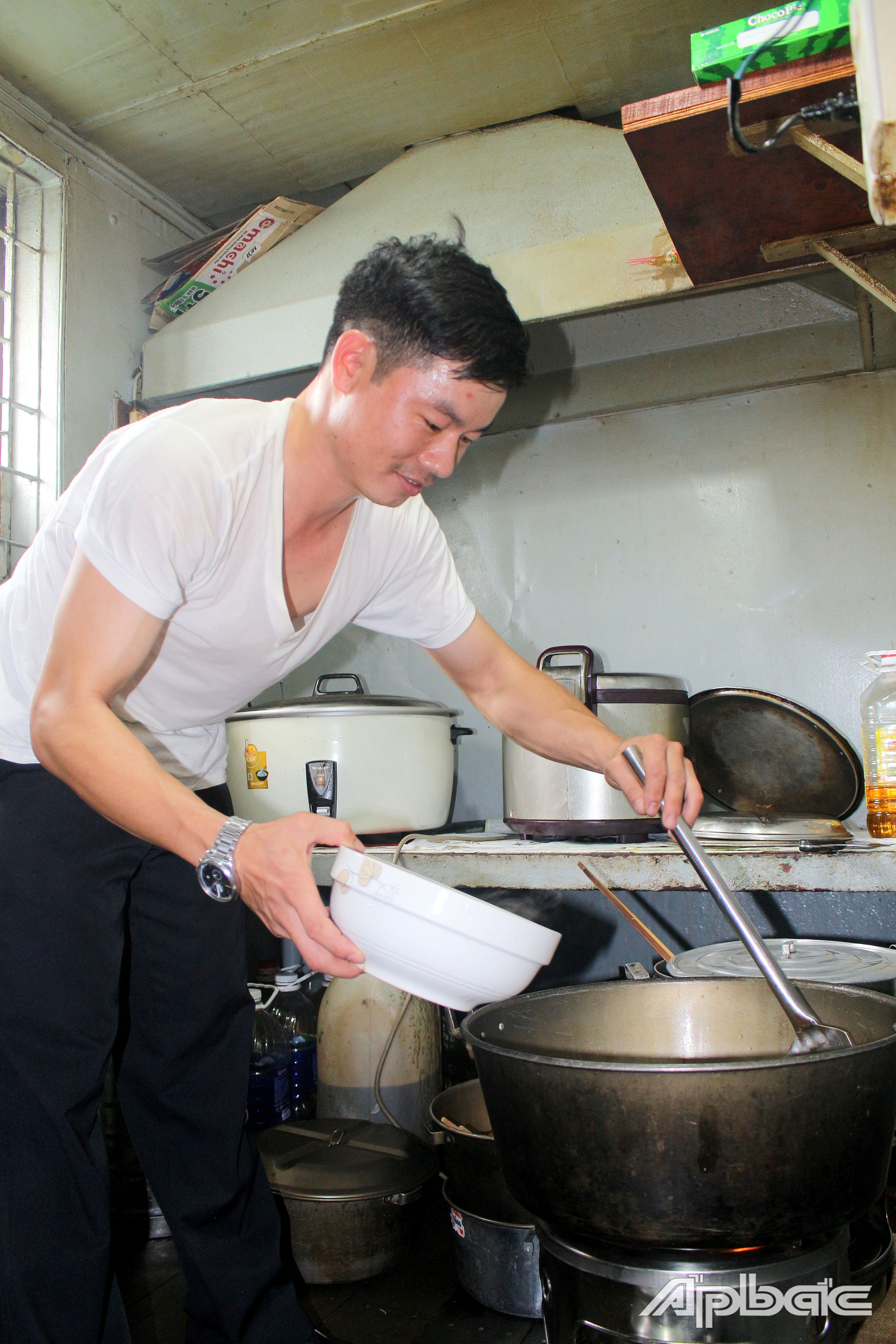 Nguyên liệu không phong phú như đất liền, nhưng sự cần mẫn, chăm chút luôn được thể hiện ở từng món ăn.