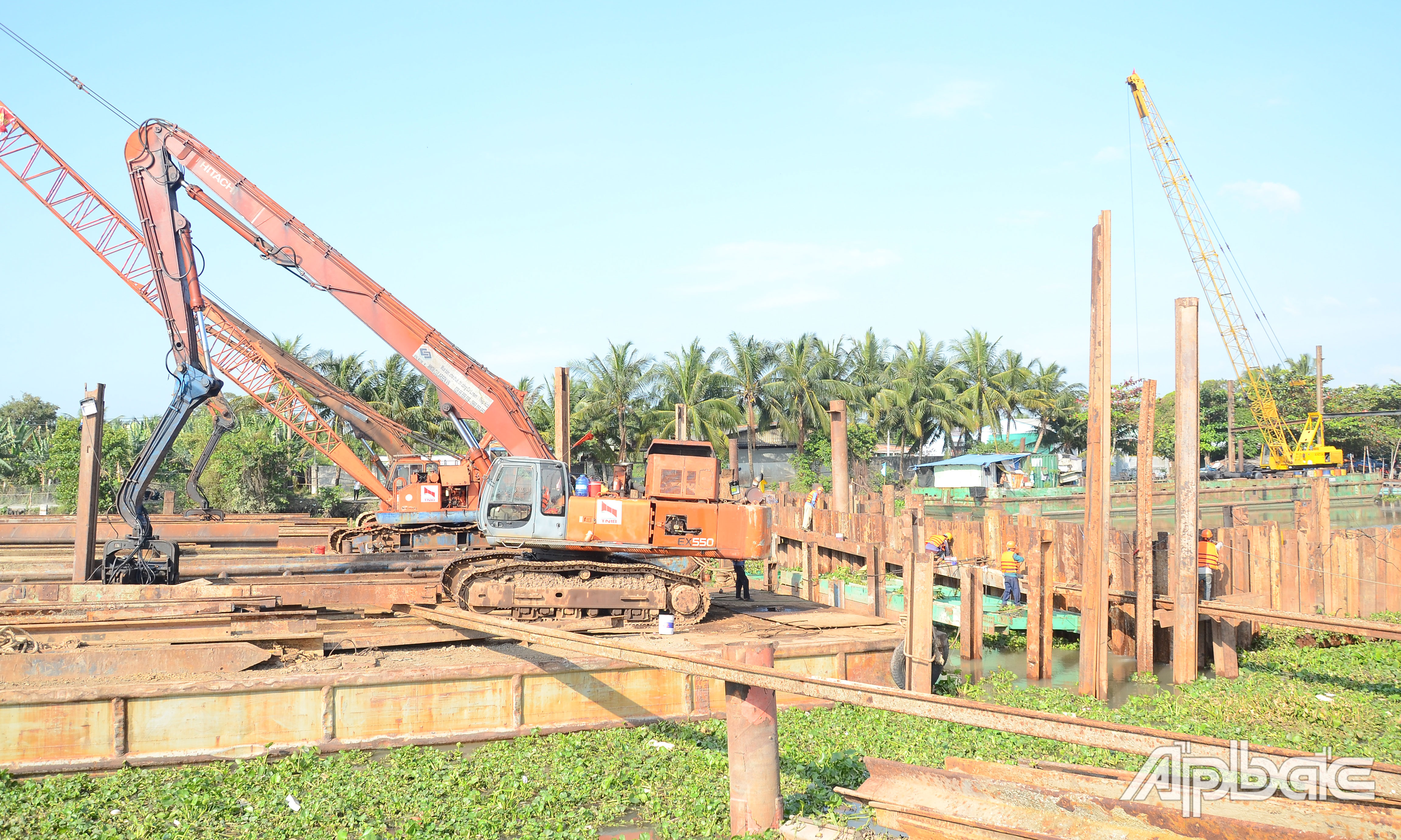Cống âu Nguyễn Tấn Thành đã được hợp long để phục vụ công tác ngăn mặn.