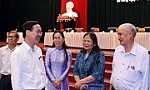 President meets voters in Da Nang city