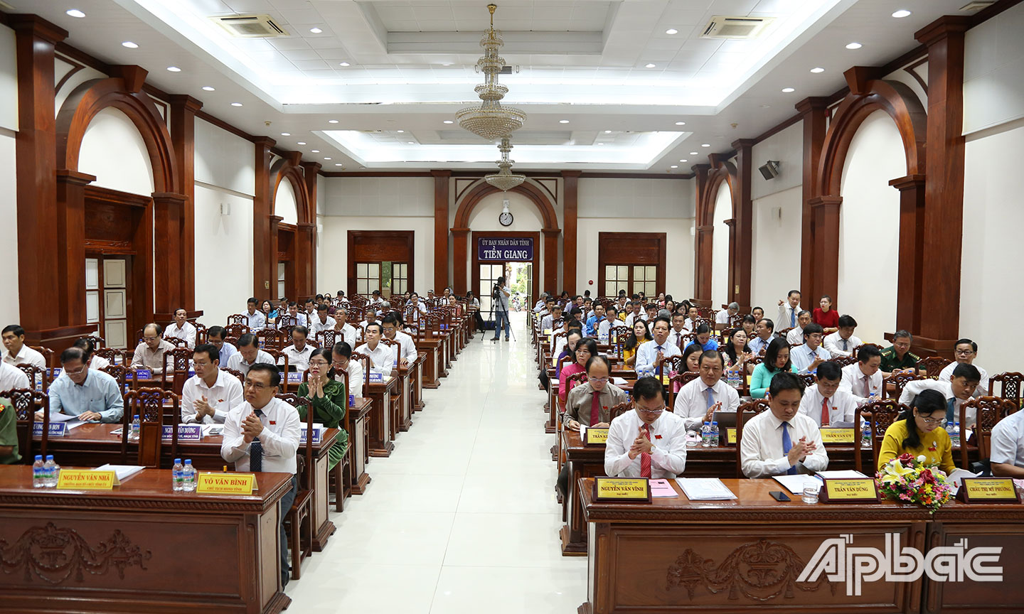Quang cảnh kỳ họp thứ 8 (Kỳ họp chuyên đề)  HĐND tỉnh. 