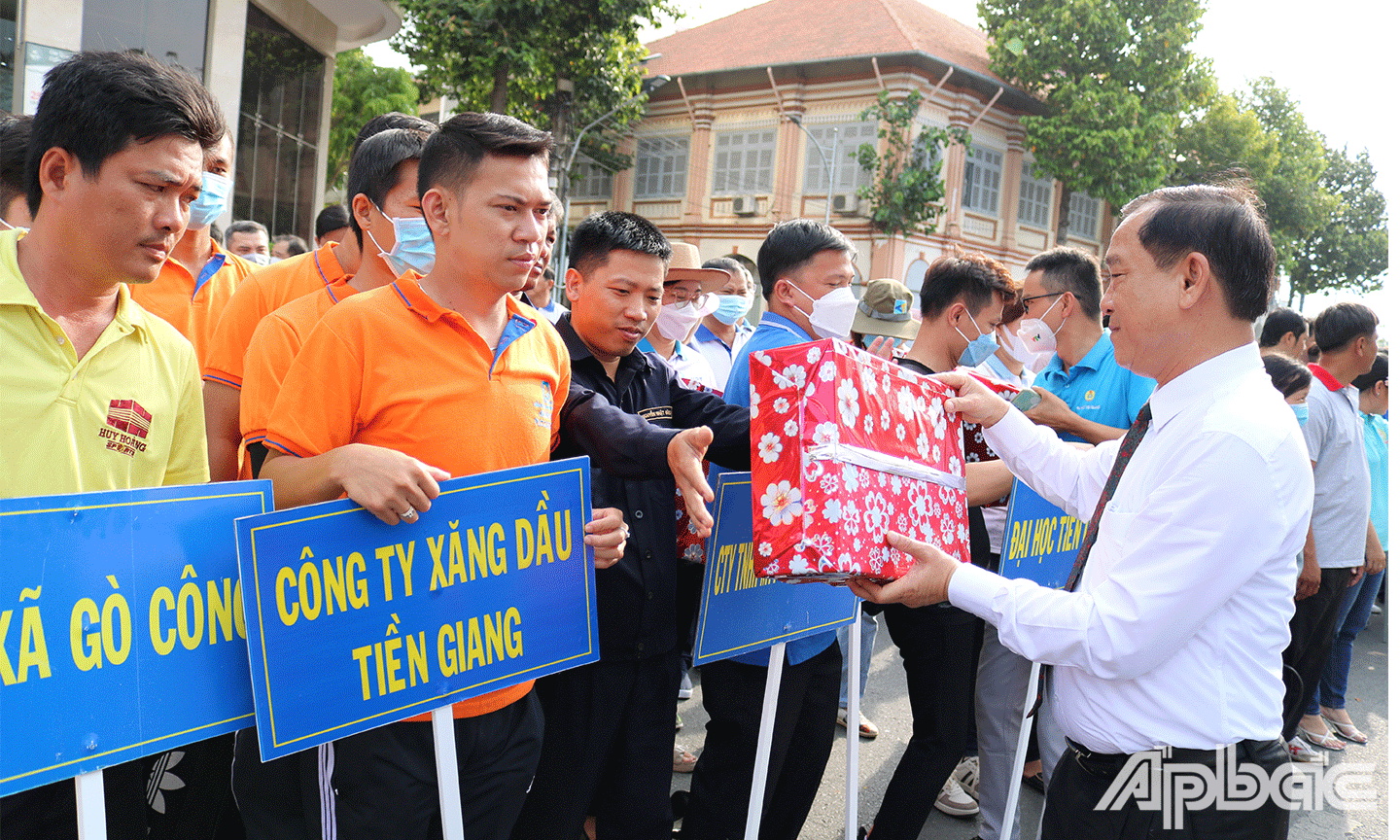 Đồng chí  Nguyễn Văn Vĩnh – Phó Bí thư Tỉnh ủy, Chủ tịch UBND tỉnh Tiền Giang 