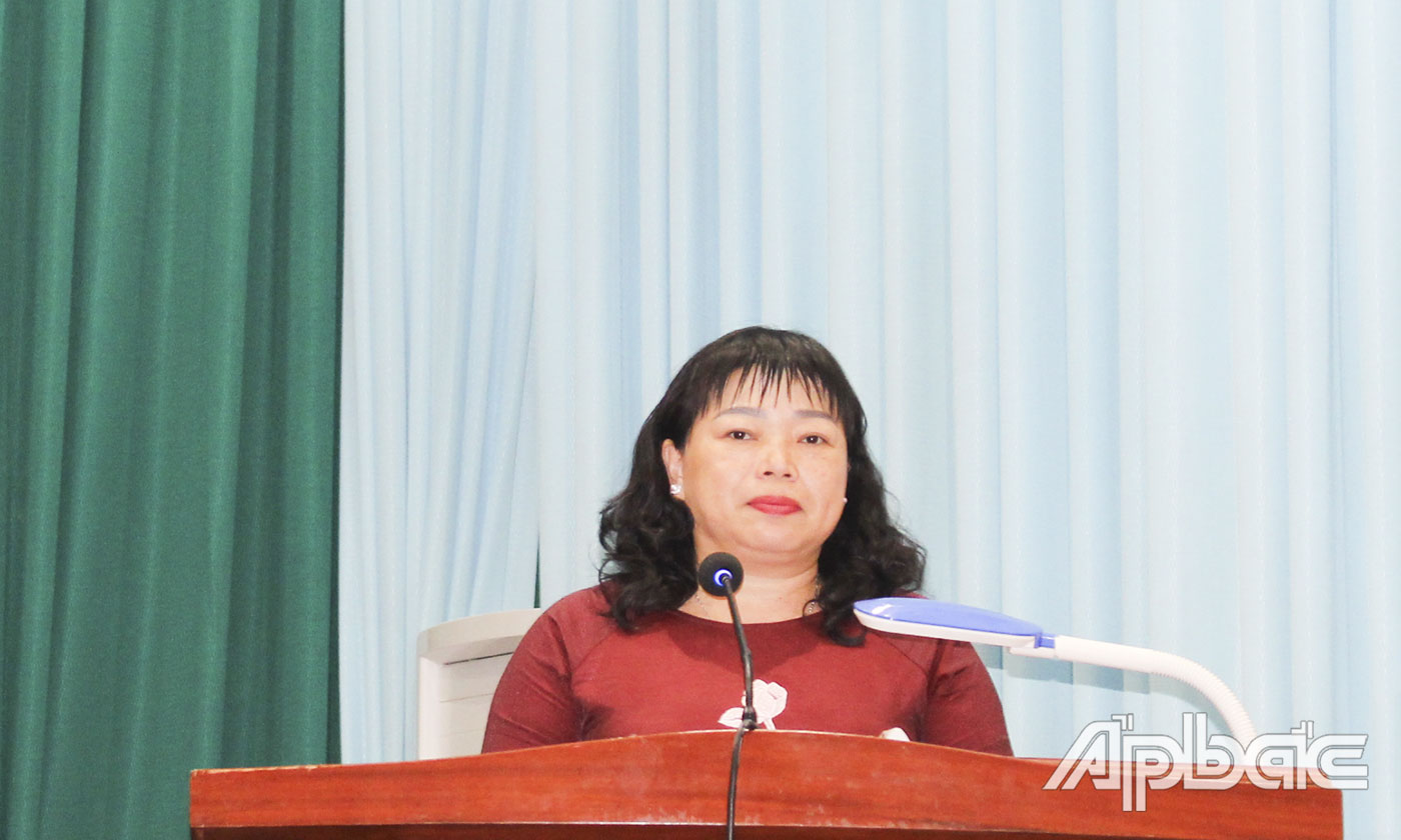 Đồng chí Thái Ngọc Bảo Trâm phát biểu tại hội nghị.