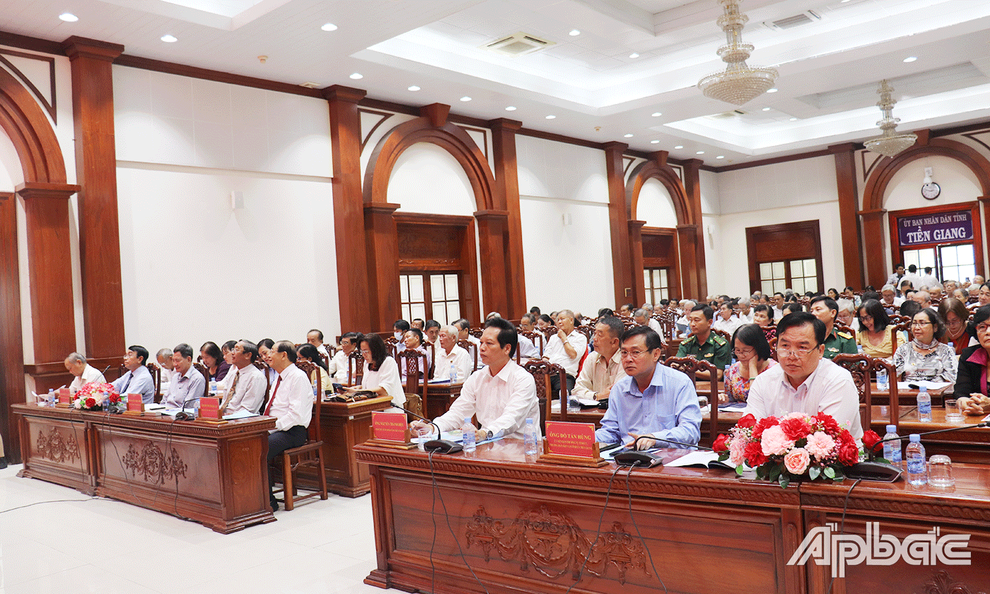 Quang cảnh hội nghị.