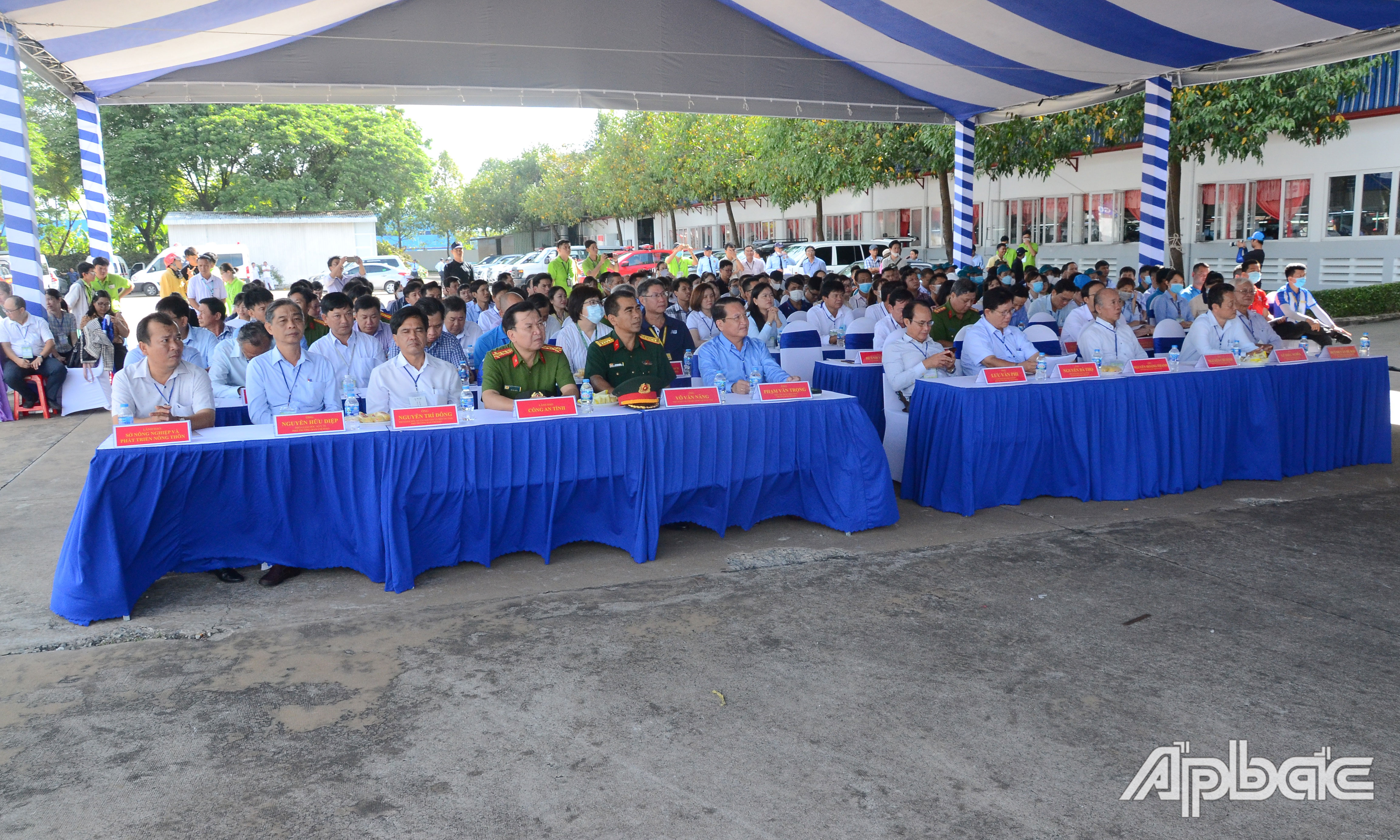 Quang cảnh buổi diễn tập.