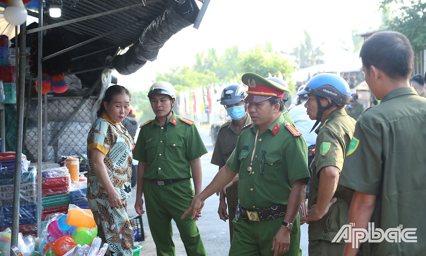 Kiên quyết xử lý, tháo dỡ các máy che vi phạm.