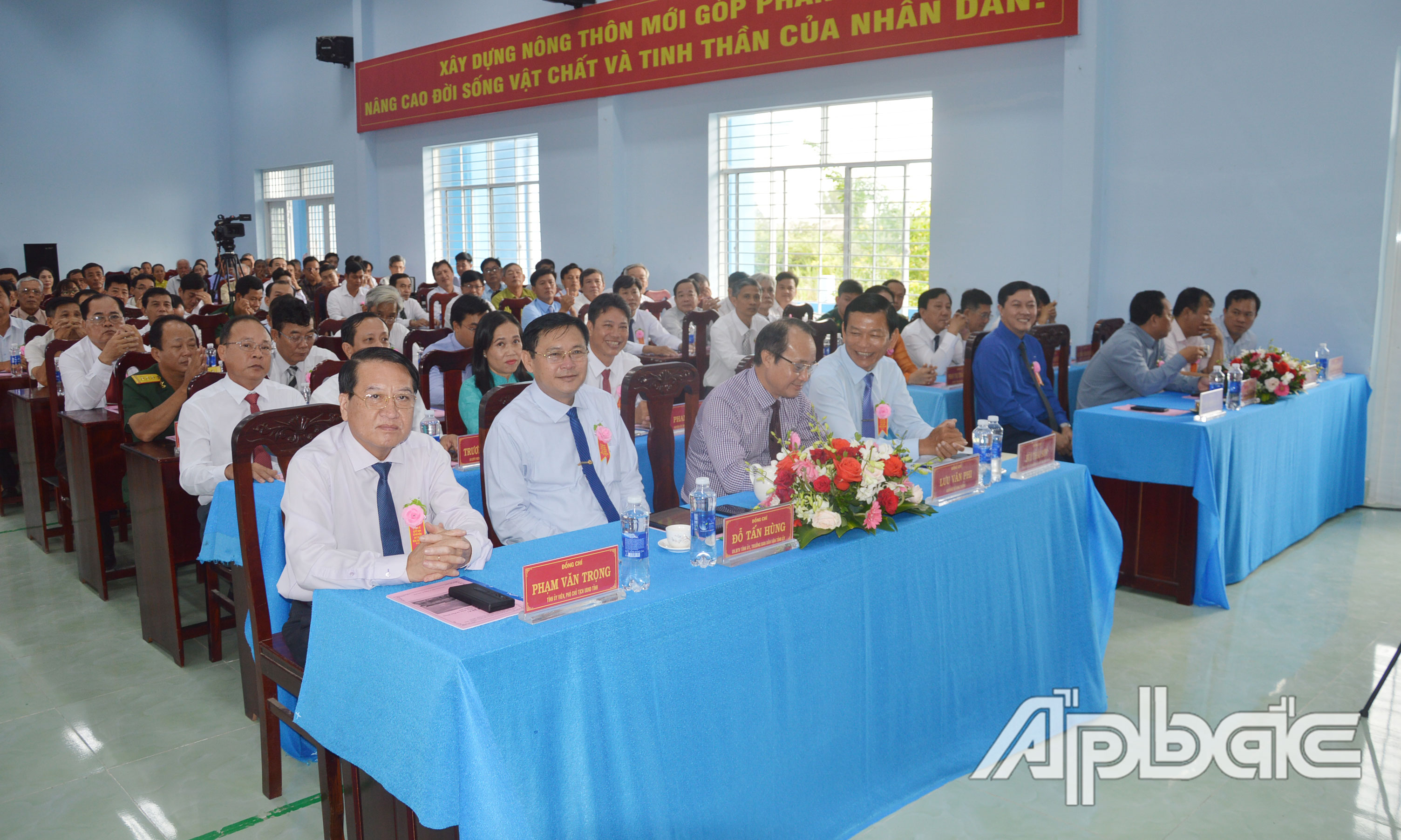 Các đại biểu tham dự Lễ công bố.