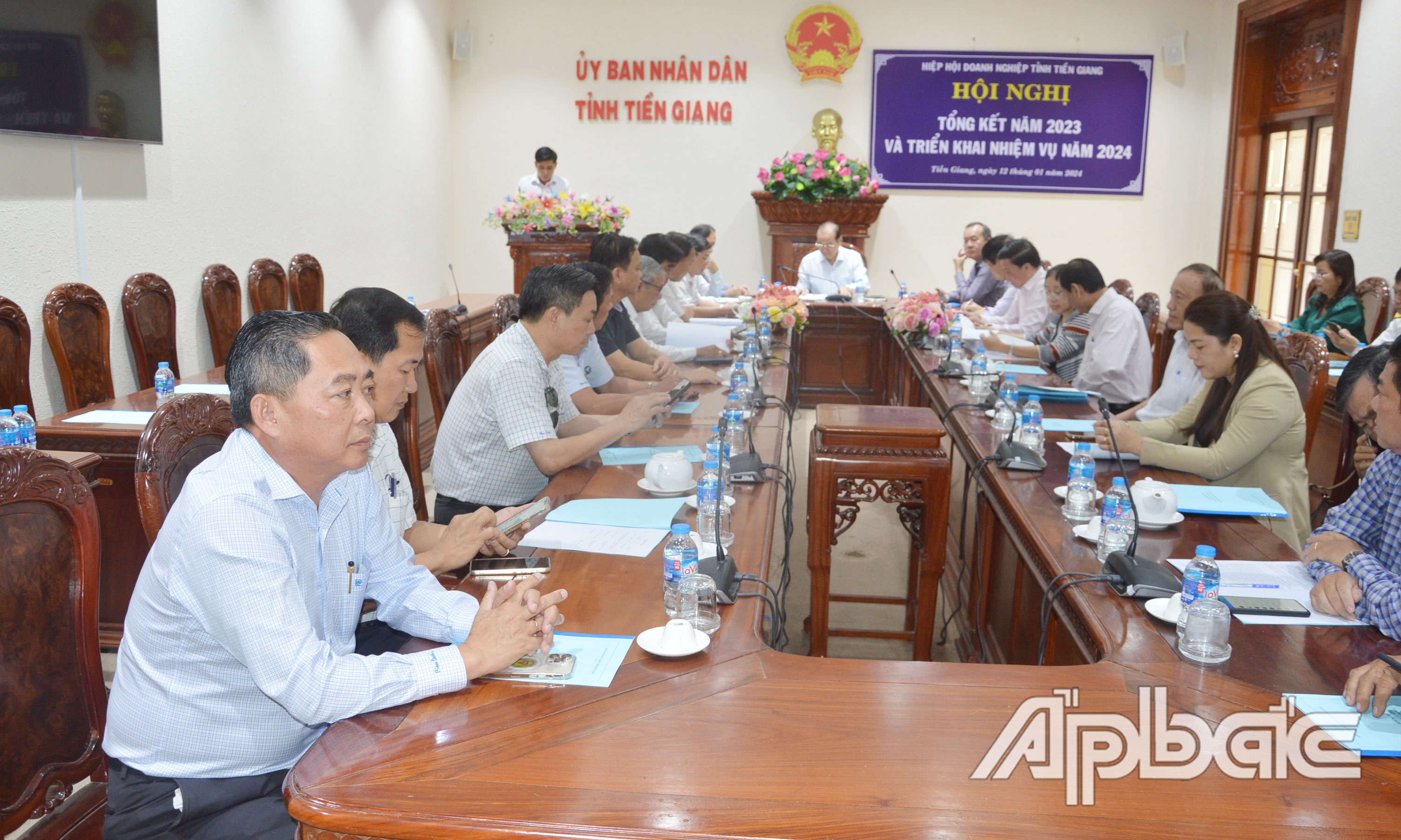 Quang cảnh hội nghị.