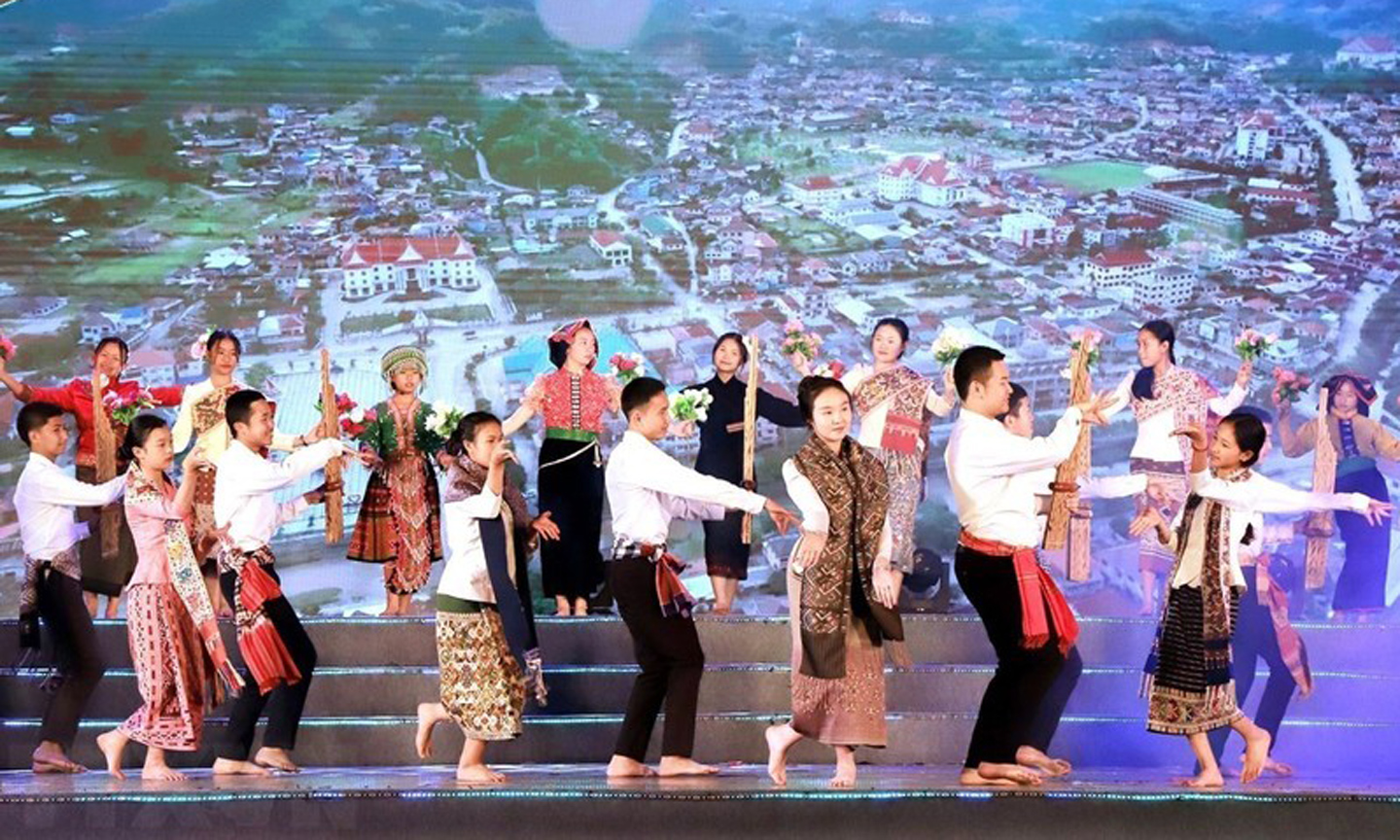 An art performance at the festival (Photo: VNA).