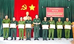 Khen thưởng tập thể và cá nhân phát hiện ma túy trôi dạt vào bờ