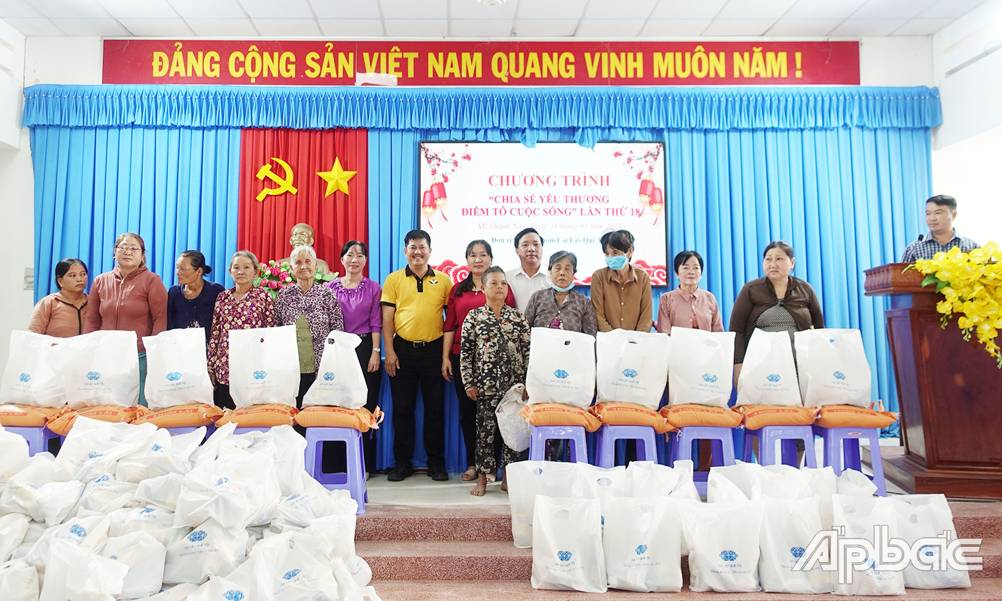 Nguồn Quỹ “Vì người nghèo” đã nhận được sự chung tay của những tấm lòng nhân ái, hỗ trợ  hộ nghèo, hộ khó khăn.
