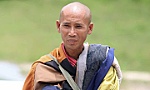 Ông Lê Anh Tú (Thích Minh Tuệ) cảm ơn Công an Gia Lai khi nhận căn cước công dân