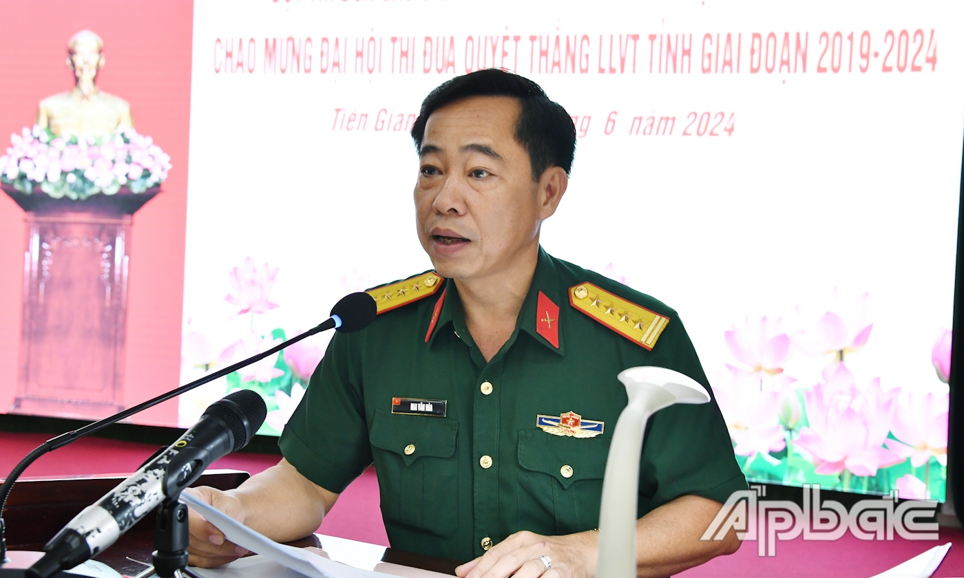 Đại tá Mai Văn Hòa, Chính ủy Bộ Chỉ huy Quân sự tỉnh Tiền Giang phát biểu tại Lễ phát động.