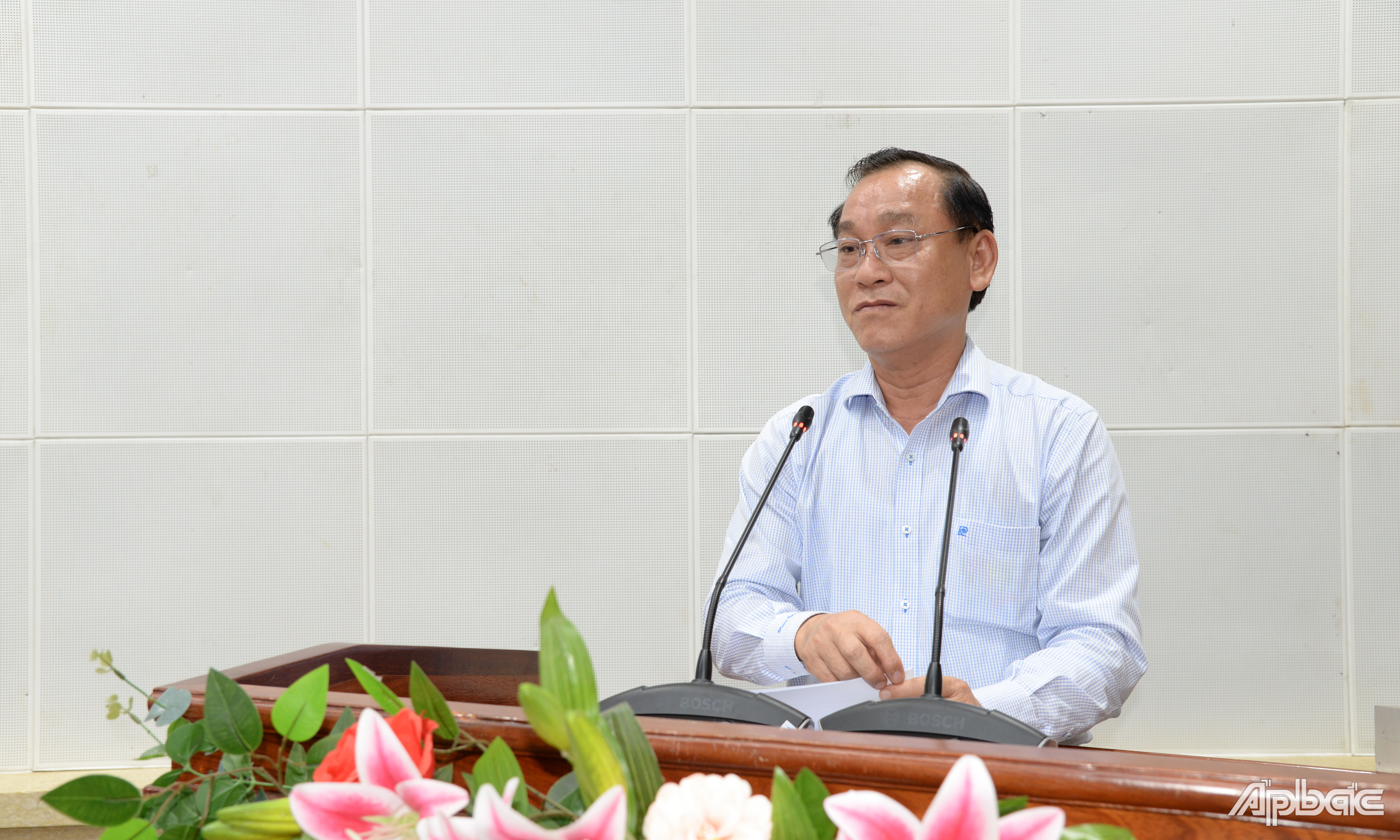 Đồng chí Nguyễn Văn Vĩnh phát biểu kết luận phiên họp.