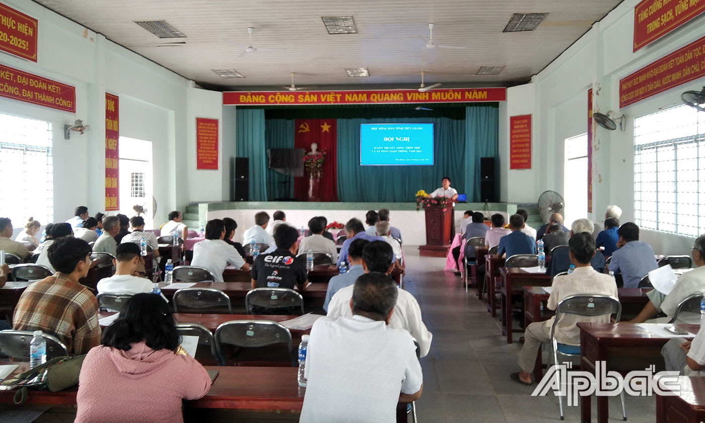 Quang cảnh hội nghị tuyên truyền.