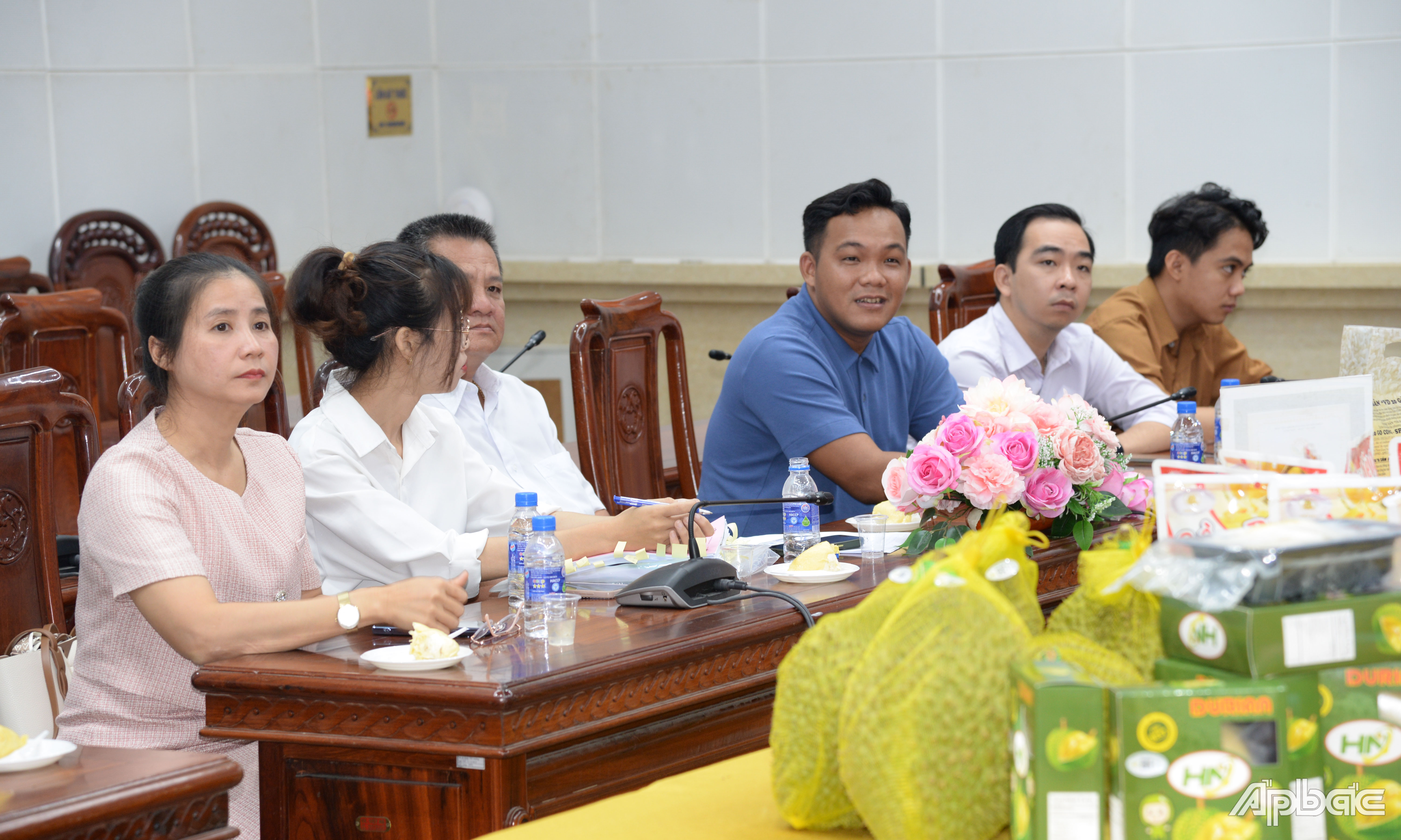Các chủ thể phát biểu ý kiến.