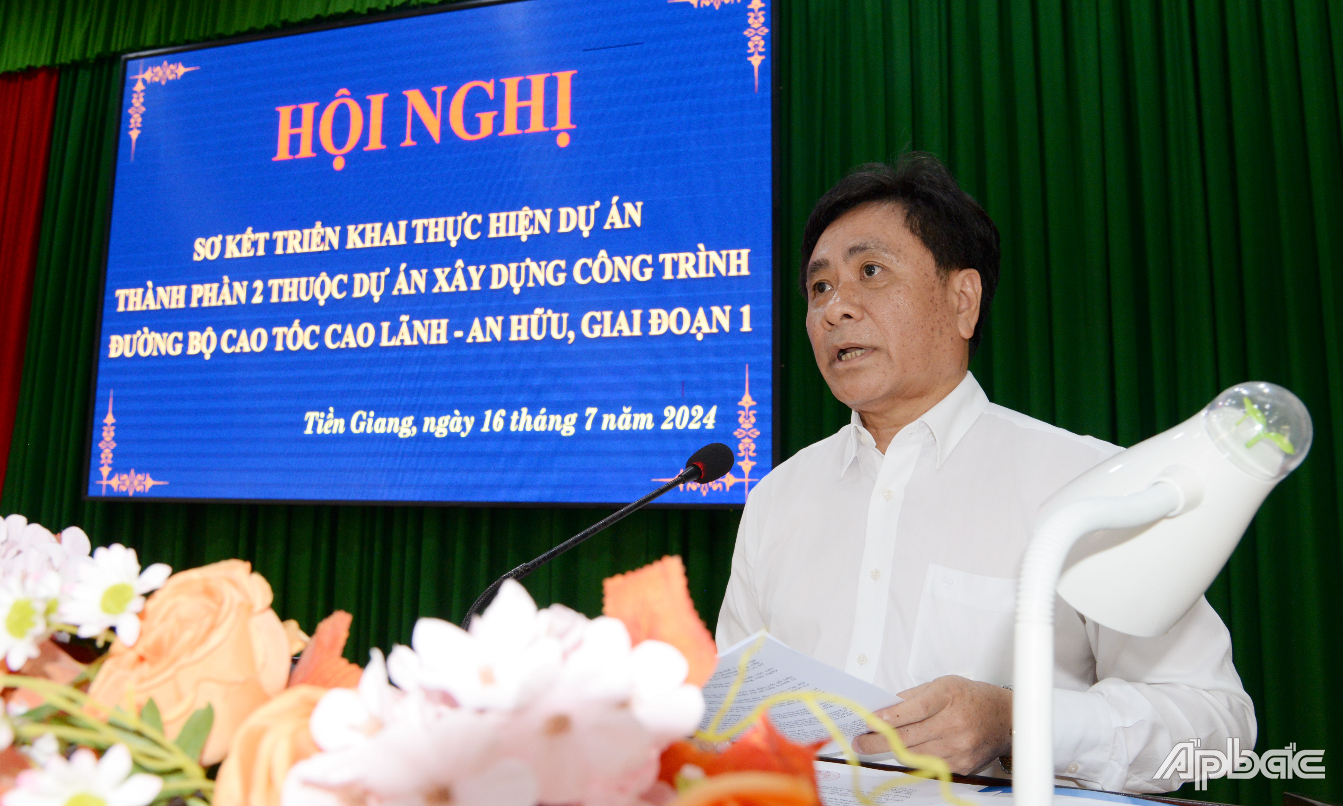 Đồng chí Trần Văn Dũng phát biểu kết luận hội nghị.